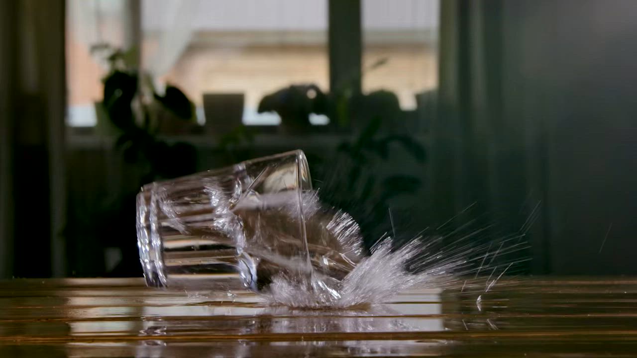 Table Crash Self-Stabilizing Restaurant Table Bases | Rockless Table